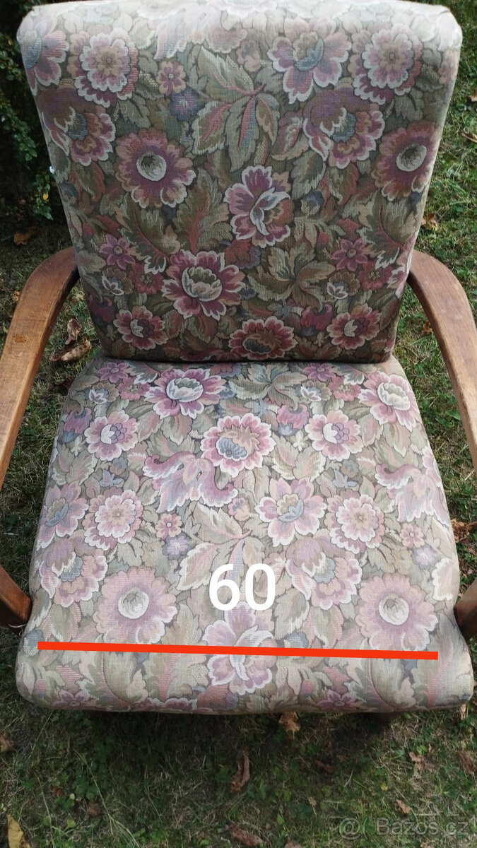Historické křeslo s dřevěnými područkami - 14