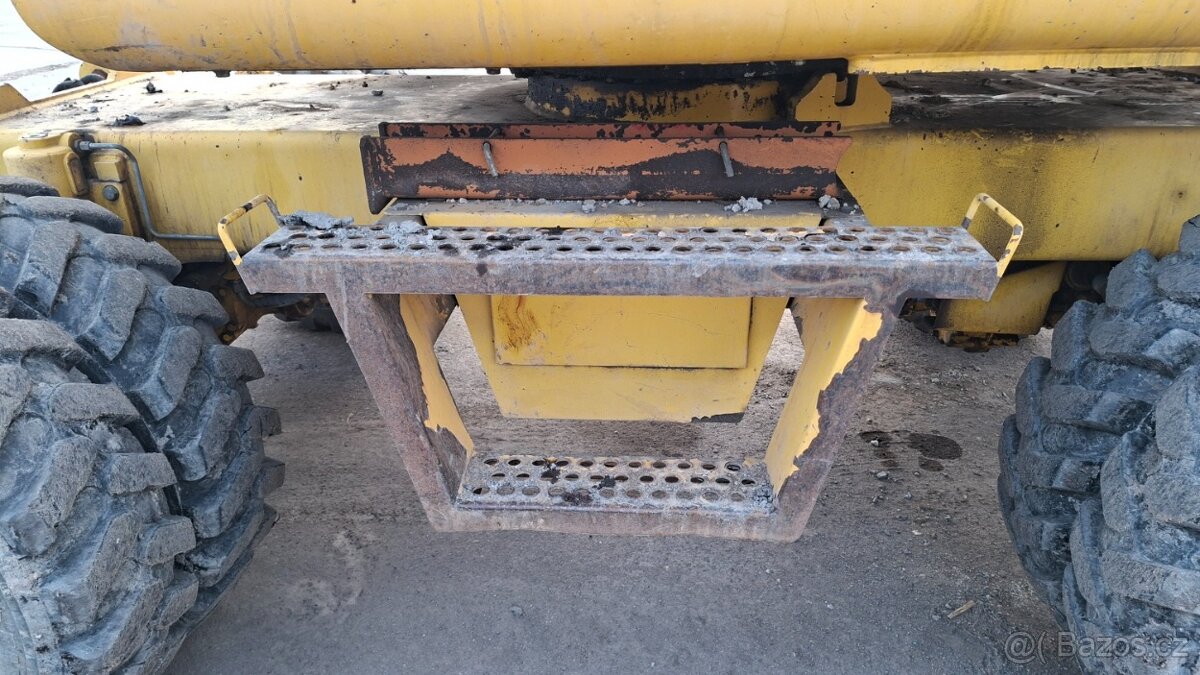 KOMATSU PW 110 - 14