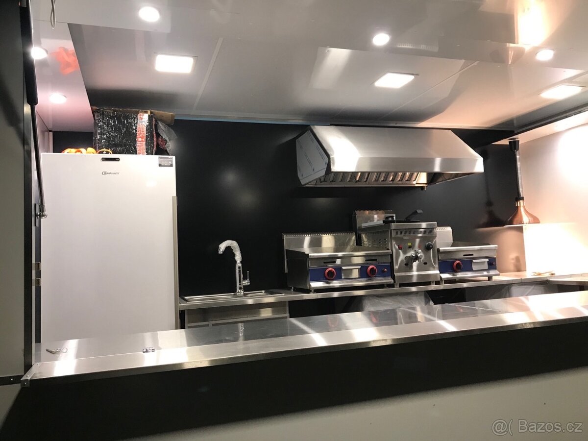 Pojízdná gastro prodejna - 14