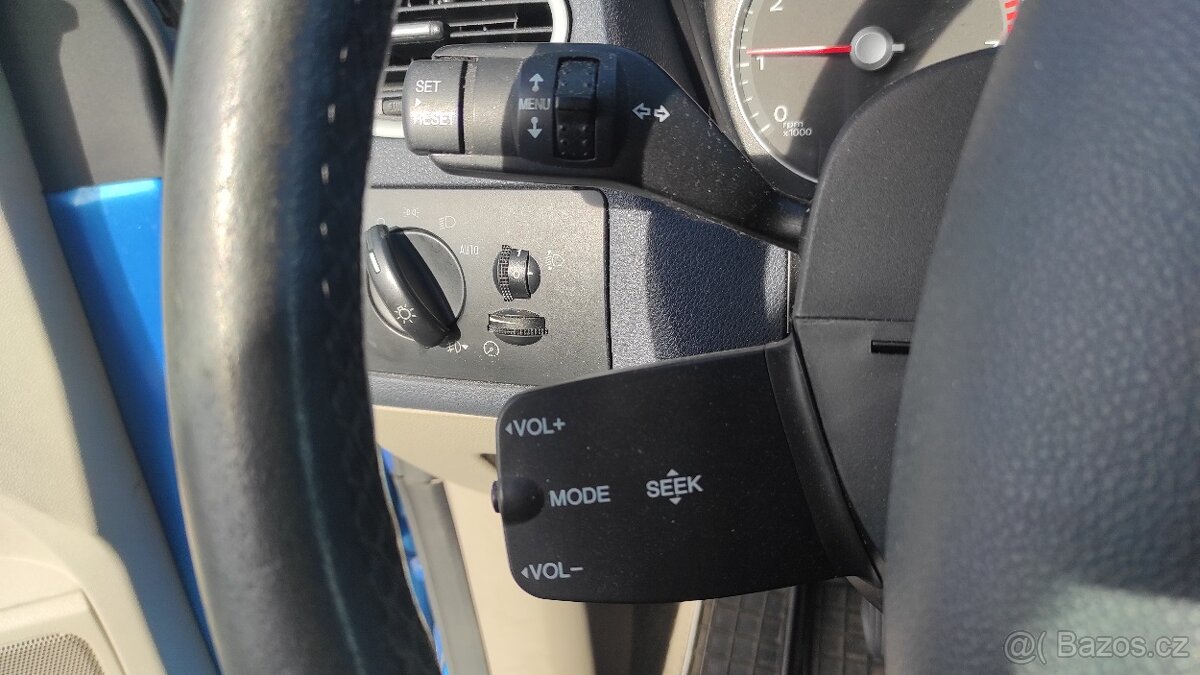 Ford Focus 1,6i Kombi - 14