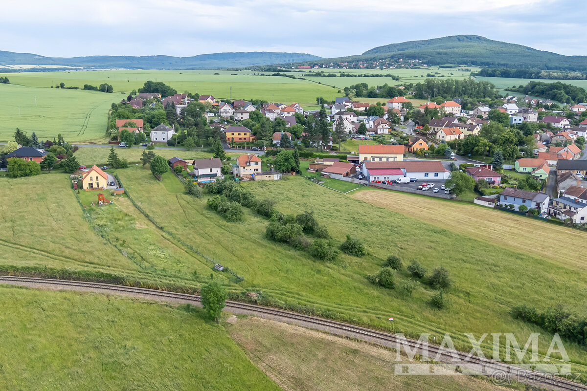 Pozemek o ploše 2625 m2 - Lochovice, Lochovice - 14