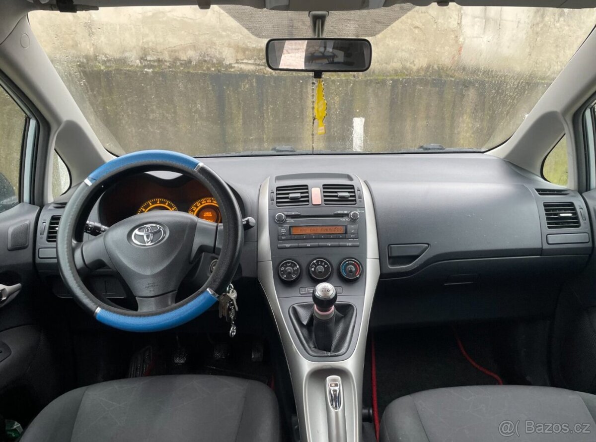 Toyota Auris 1.4 2008 - 14