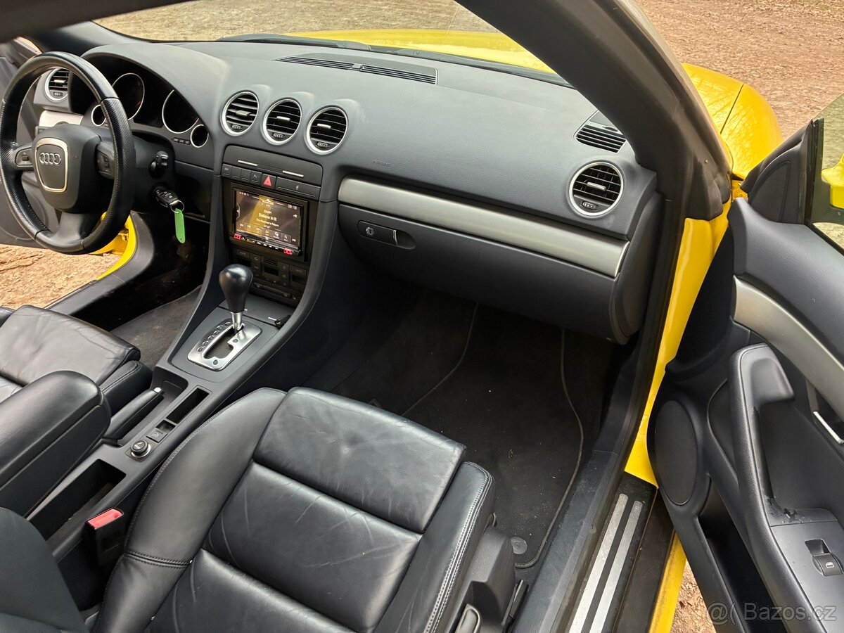 Audi A4 cabrio 3,2FSI - 14