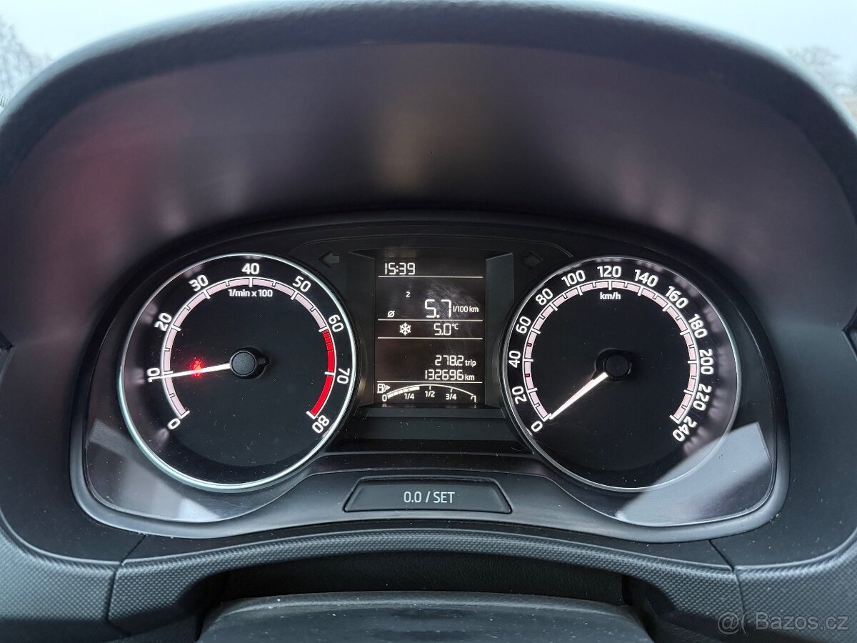 Fabia 1.0TSI 70kW DPH ČR 132tis km 2020 Park. senzory - 14