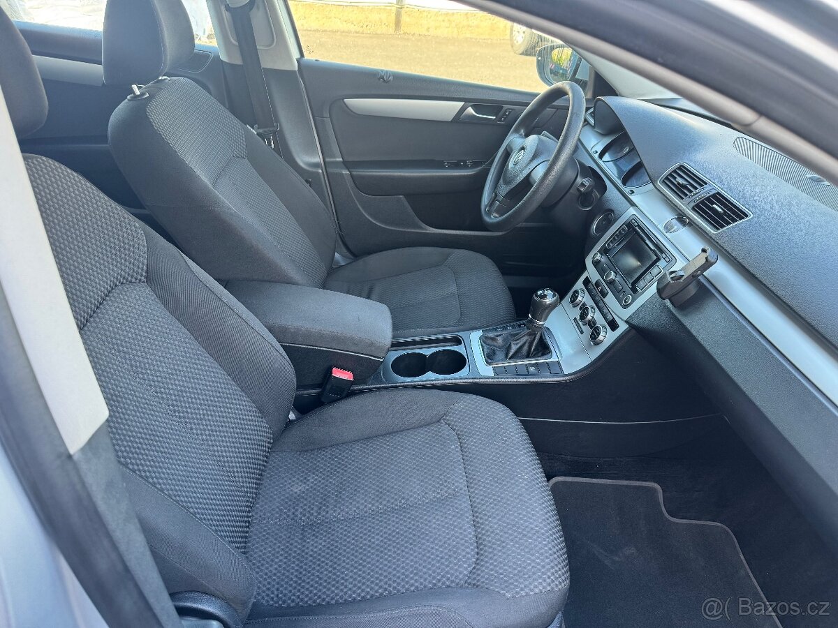 Volkswagen Passat B7 Combi TDi MODEL 2013 MOŽNO NA SPLÁTKY - 14