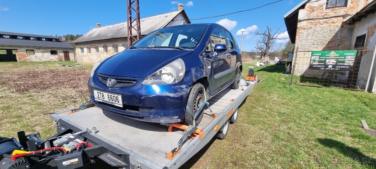 Honda jazz na náhradní díly rv. 2005 - 14