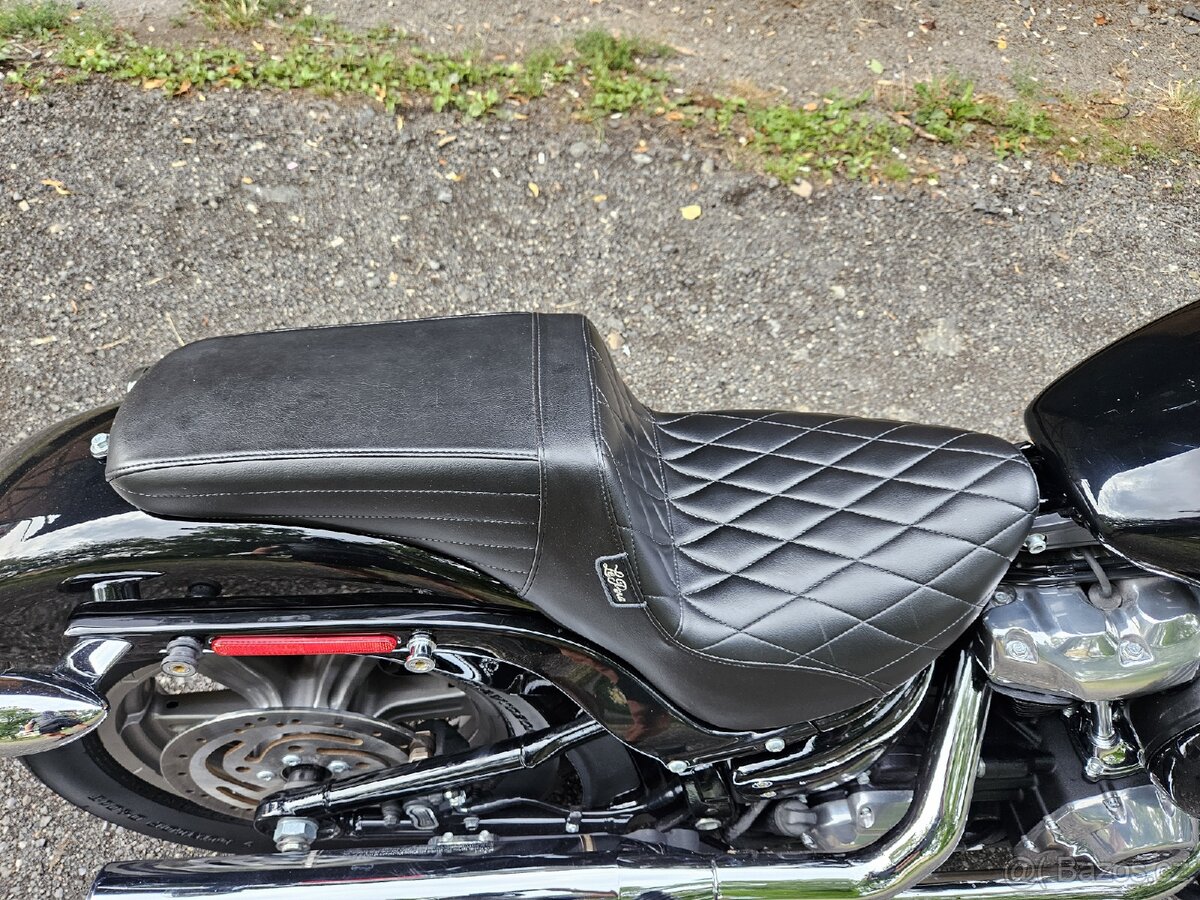 HARLEY DAVIDSON FXST SOFTAIL STANDARD 2023 najeto1082km107cu - 14