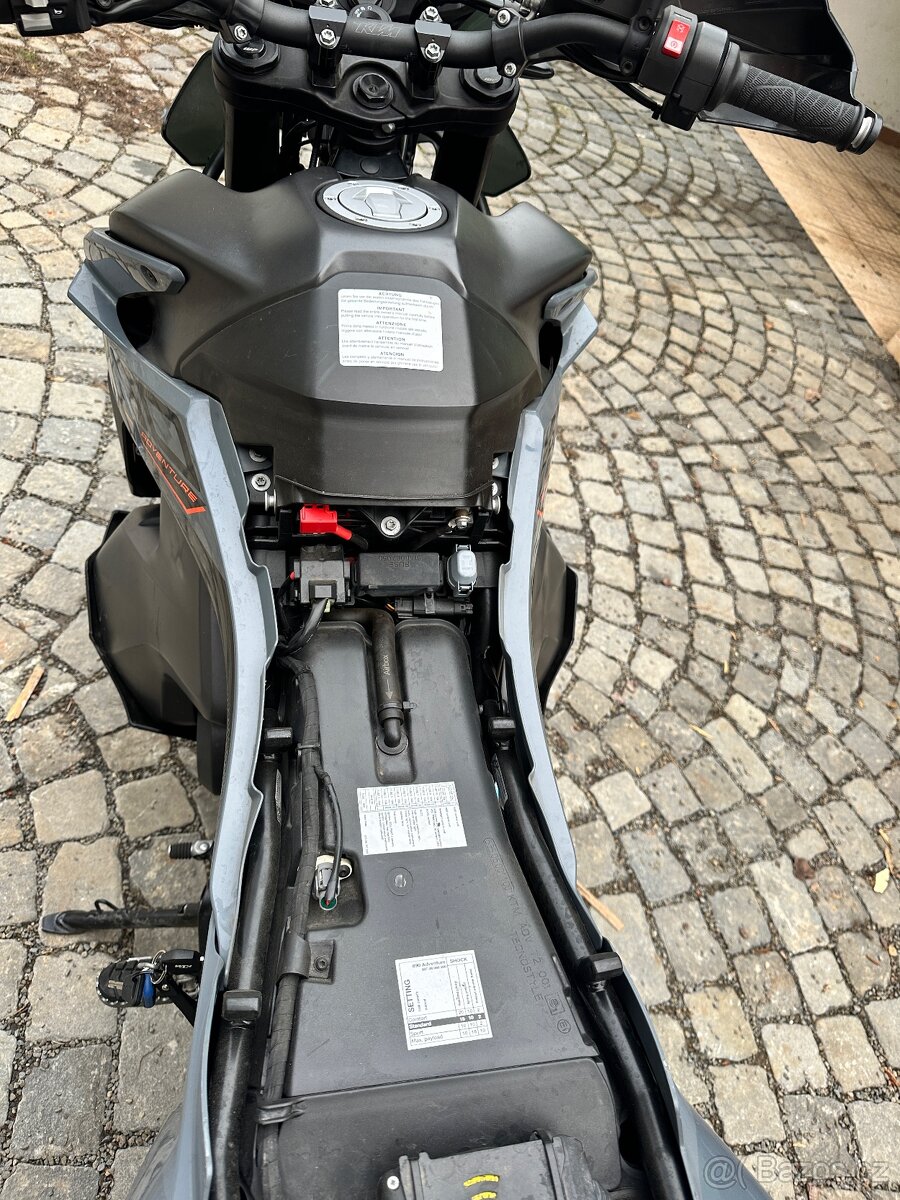 KTM 890 Adventure S - 14