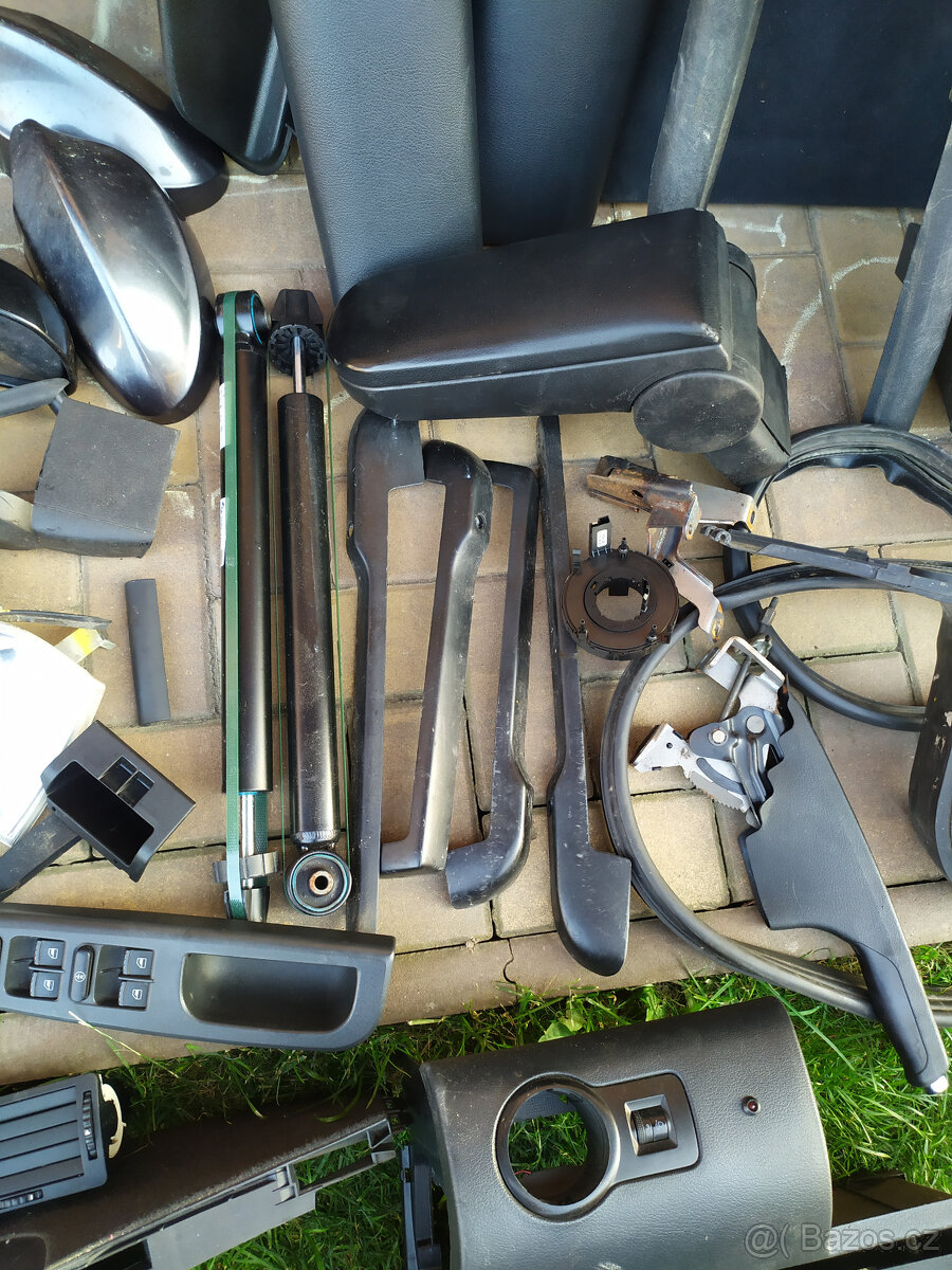 Škoda Octavia RS díly - 14