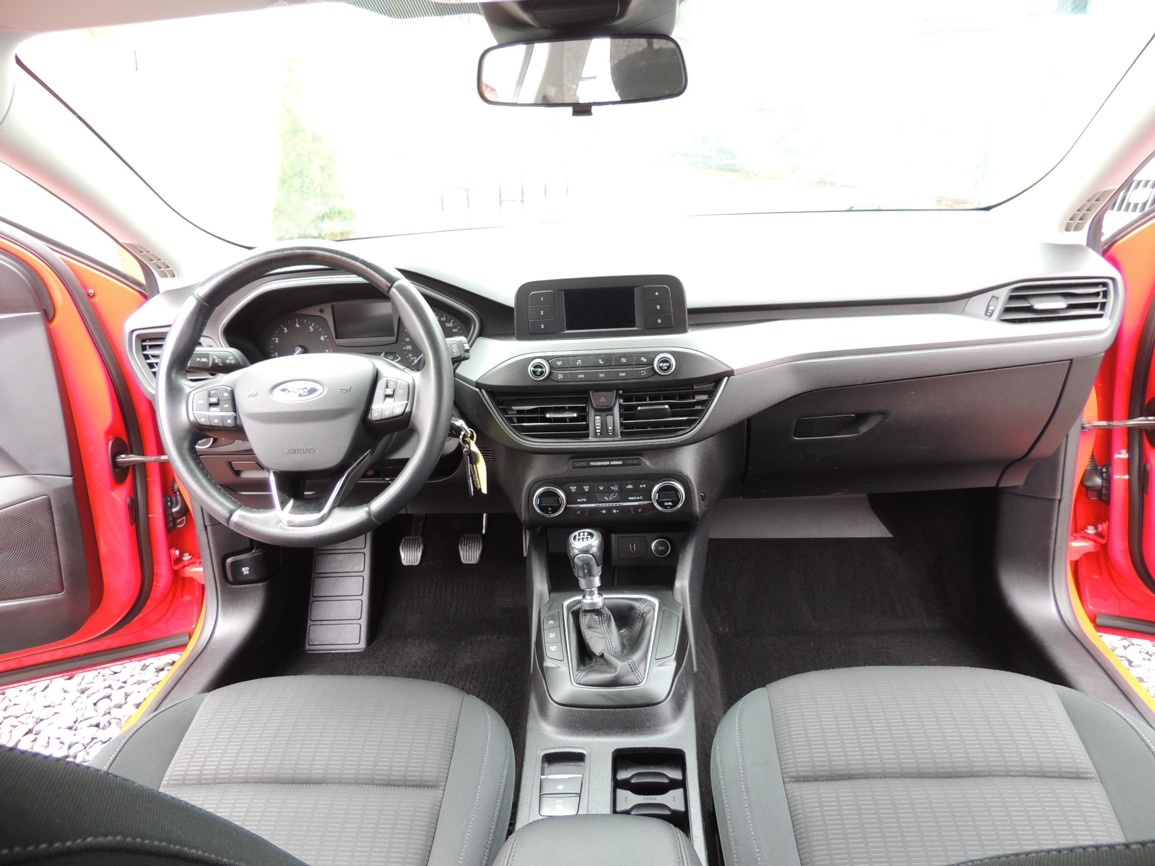 Ford Focus Combi 1.0i,92kw,2019,ČR,1.majitel,-21%DPH - 14