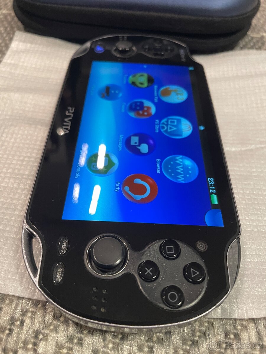 PS VITA PCH-1004 Oled 16GB / komplet box - 14