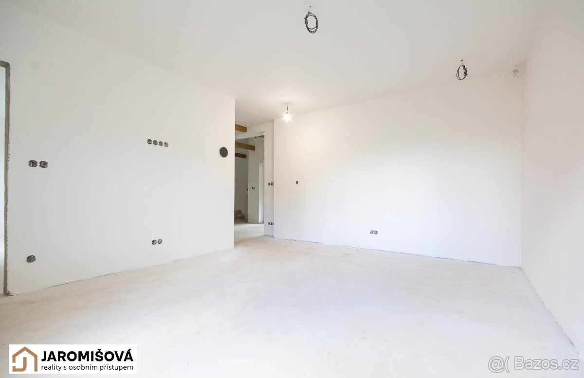 Prodej rodinného domu 107 m², pozemek 469 m² - 14