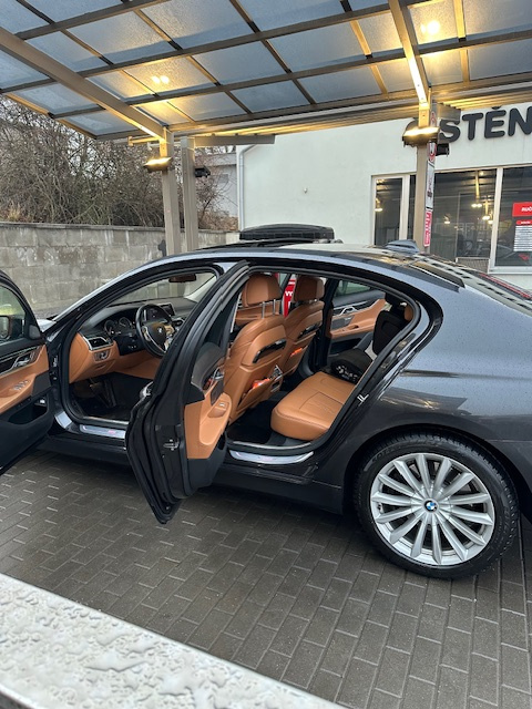 BMW G11 750d xDrive - 14