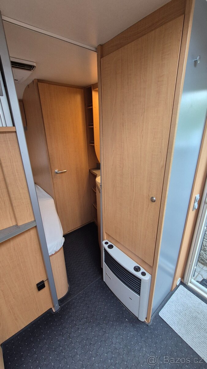 Pronájem karavan KNAUS sudwind 450, klima, pojezd... - 14