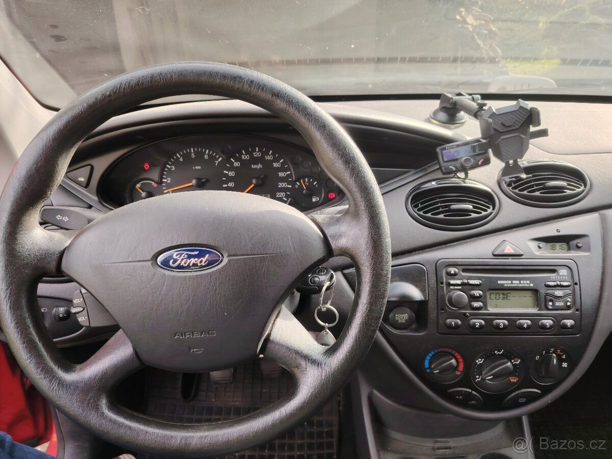 Prodám Ford Focus 1.6 benzín kombi - 14