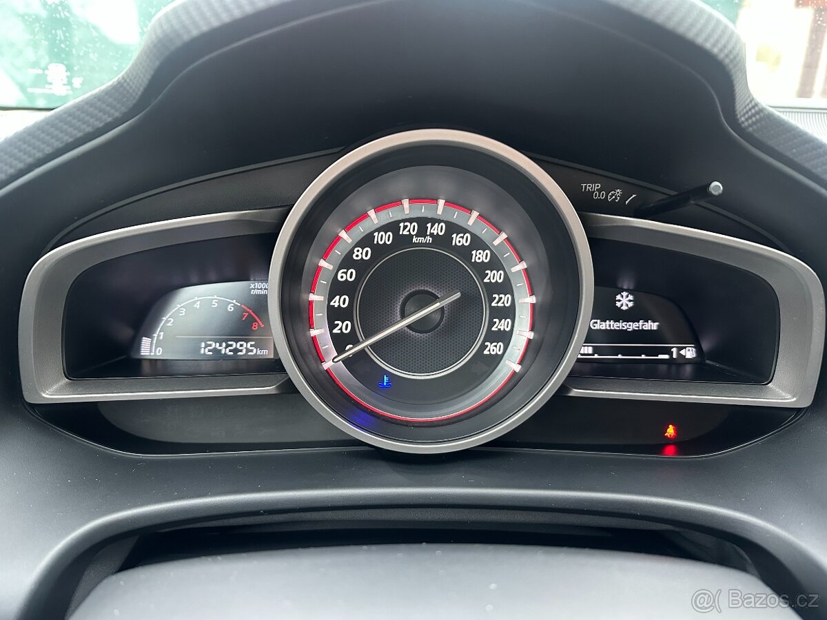 Mazda 3 2.0 88kW 2015 124295km 1.majitel - 14