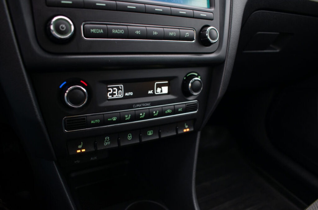 Škoda Rapid 1.2 TSI 77kw M6 - 14