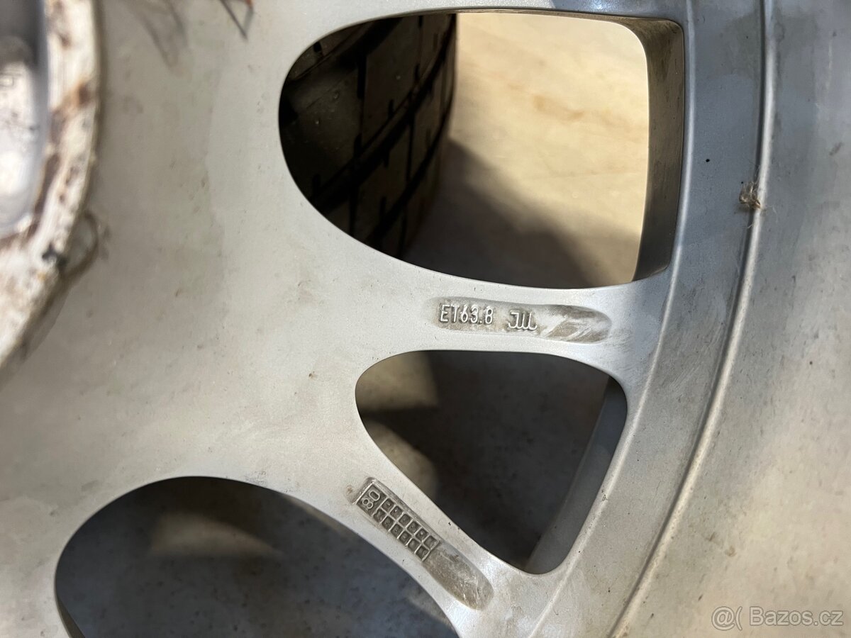 Ferrari kola R20 - 14