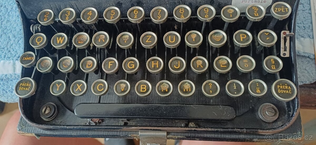 Psací stroj Remington Portable - 14