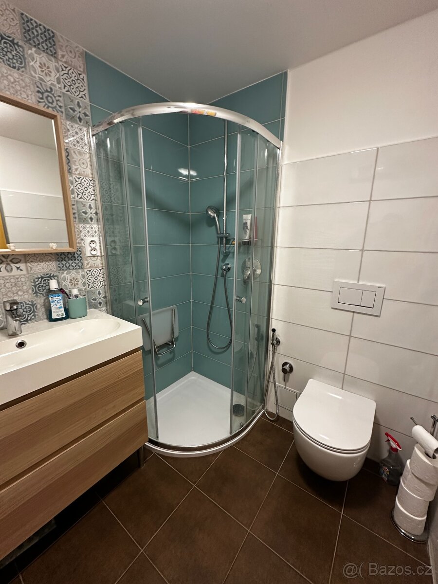 Prodám RD s komerčním prostorem v Libáni u Jičína - 14