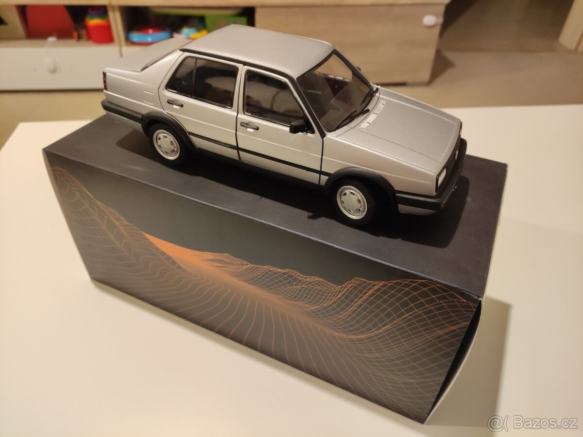 VW Jetta 2 GT 1:18 Mision model - 14
