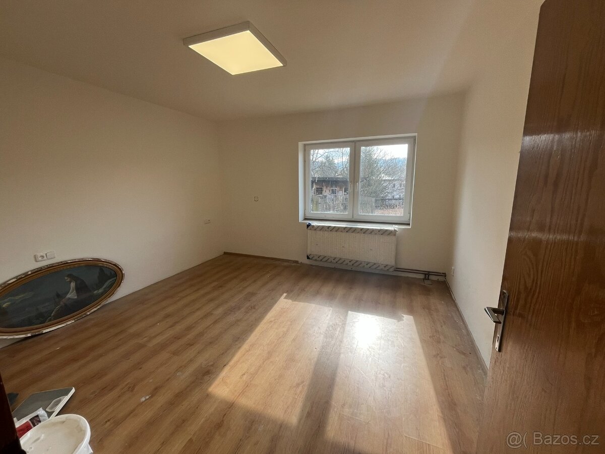 RD se zahradou v Karolince - 14