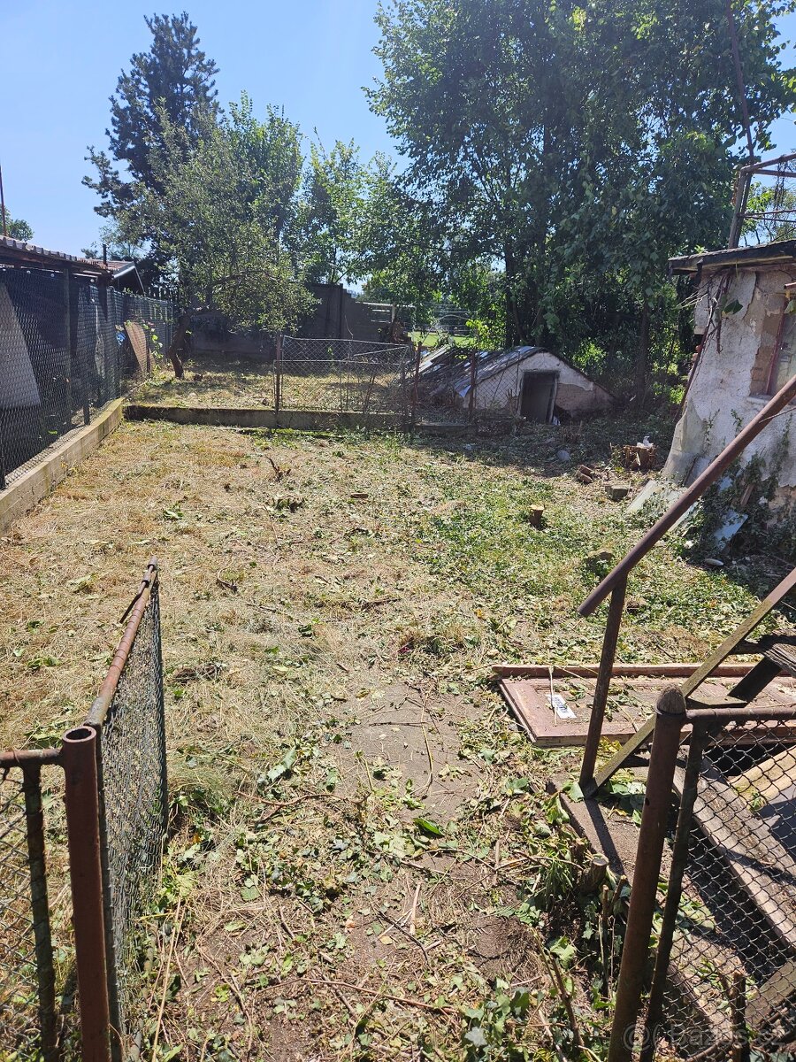 Prodej podílu 2/3 rodinného domu v Hostíně u Vojkovic - ideá - 14