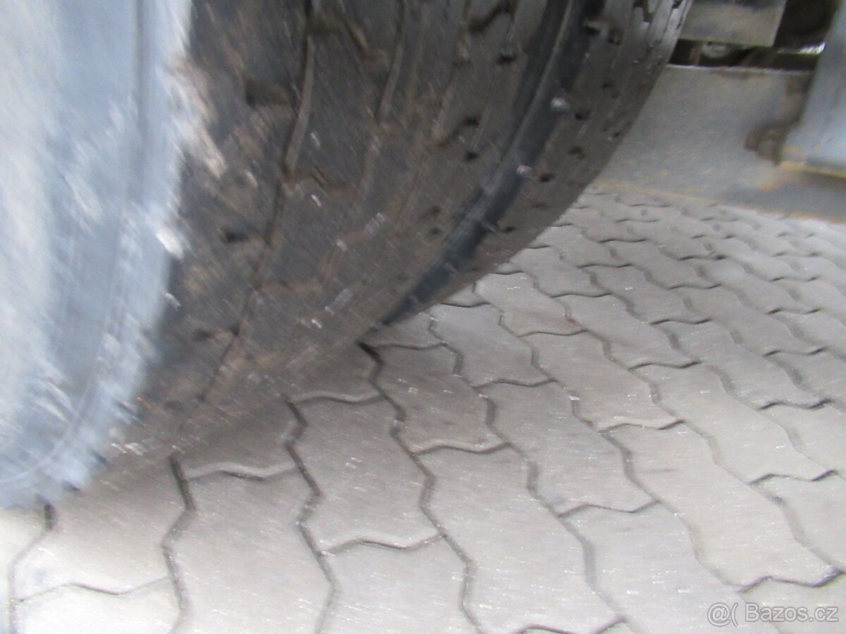 MB Axor 1829 hákový nosič kontejnerů - 14