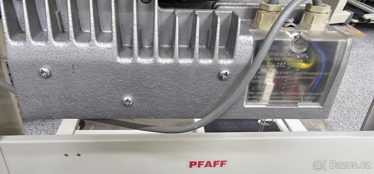 šicí stroj PFAFF 951 - 14