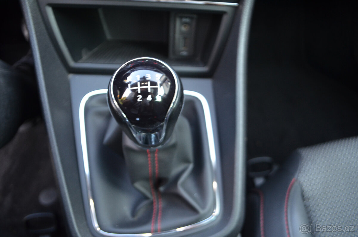 PRODÁM SEAT LEON 1.4TSI FR COMBI 2016 PANORAMA XEN,NAV - 14