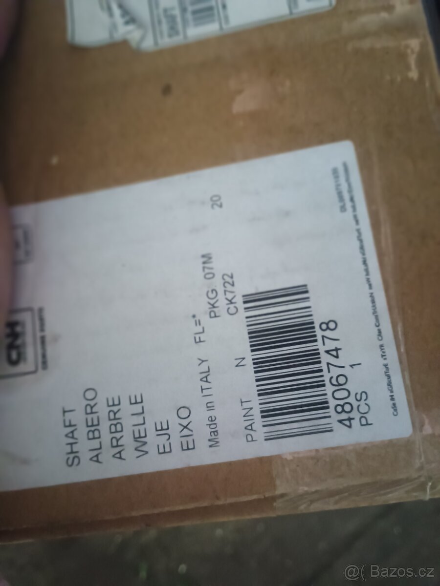 Sklízecí mlátička -kombajn CASE náhradní díly - 14