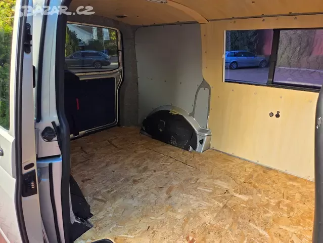 VW Transporter 2.0 TDI 103kW,tažné,kamera,bez koroze,navi - 14
