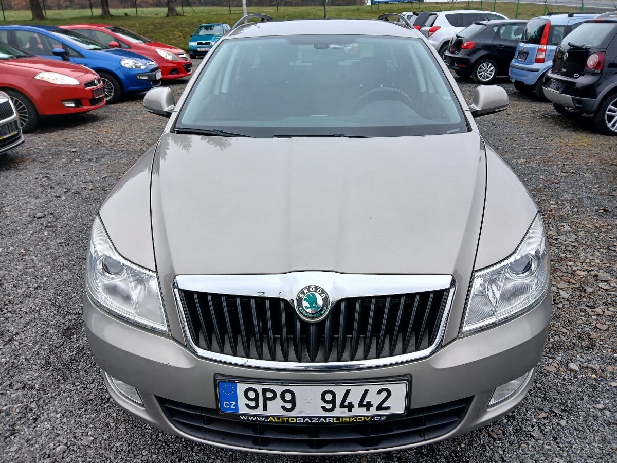 Škoda Octavia II kombi 1.6 TDi AMBIENTE - 14