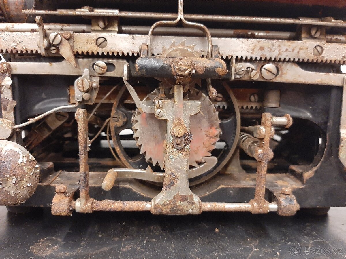 Psací stroj IDEAL - 14