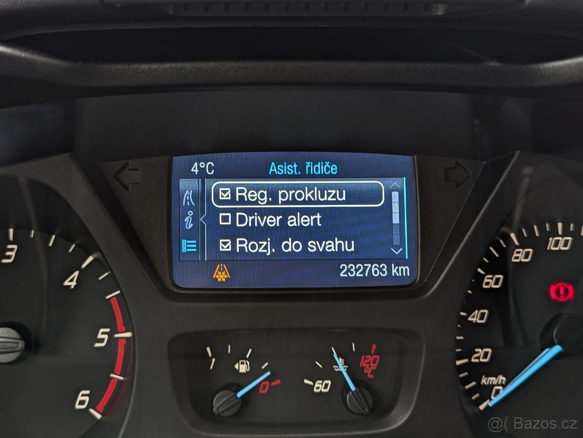 Ford Tourneo Custom 2.2TDCi 114kW 9 MÍST TITANIUM, KAMERA - 14