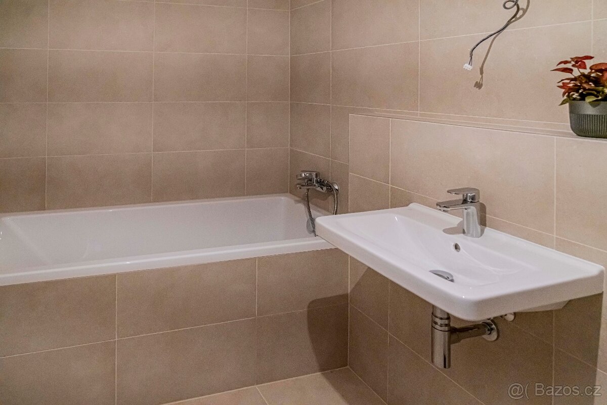 Prodej bytu 4+kk Rezidence Jarošova Znojmo - 14