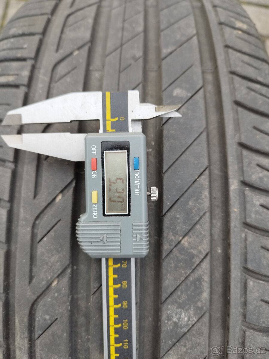 letni pneu 215/55 R17 - 14