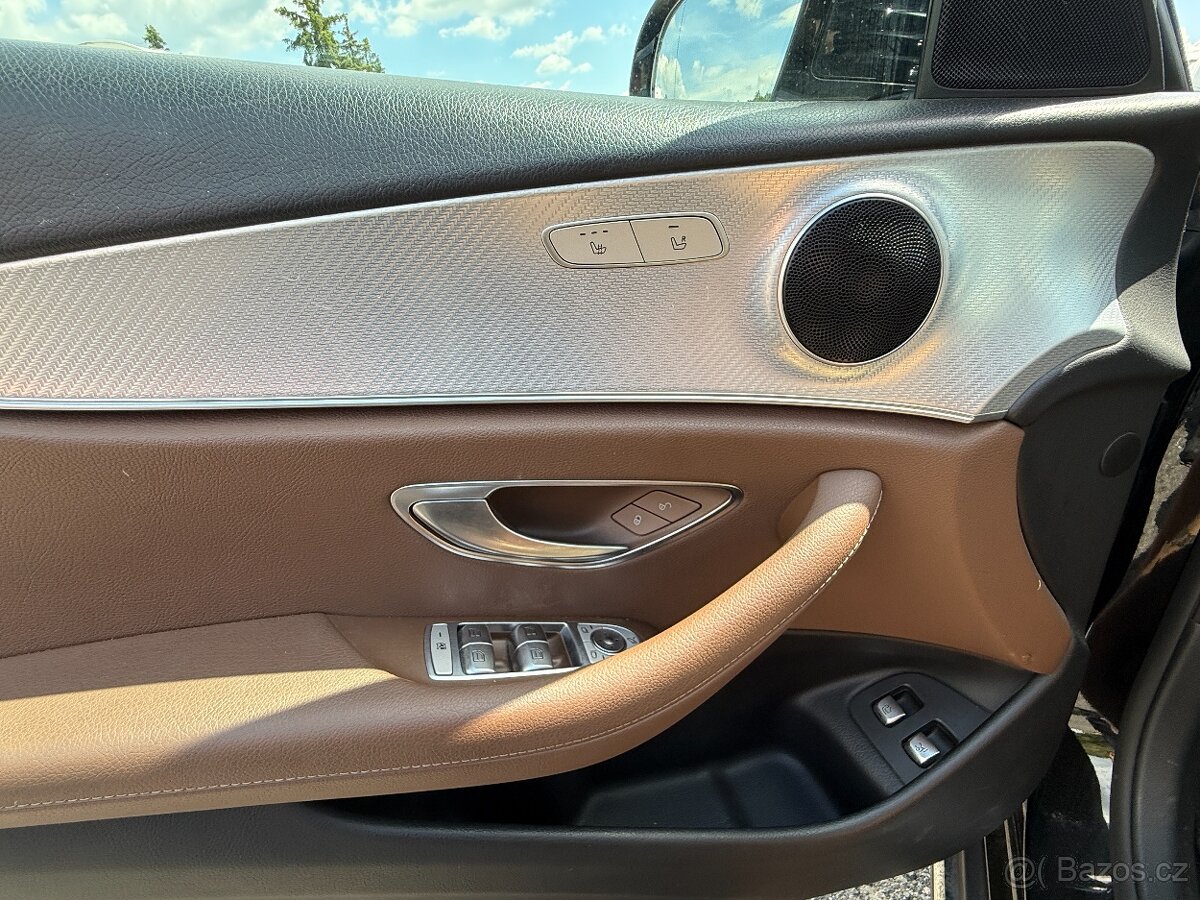 Mercedes-Benz Třídy E, 220 d 4MATIC AllTerrain - 14
