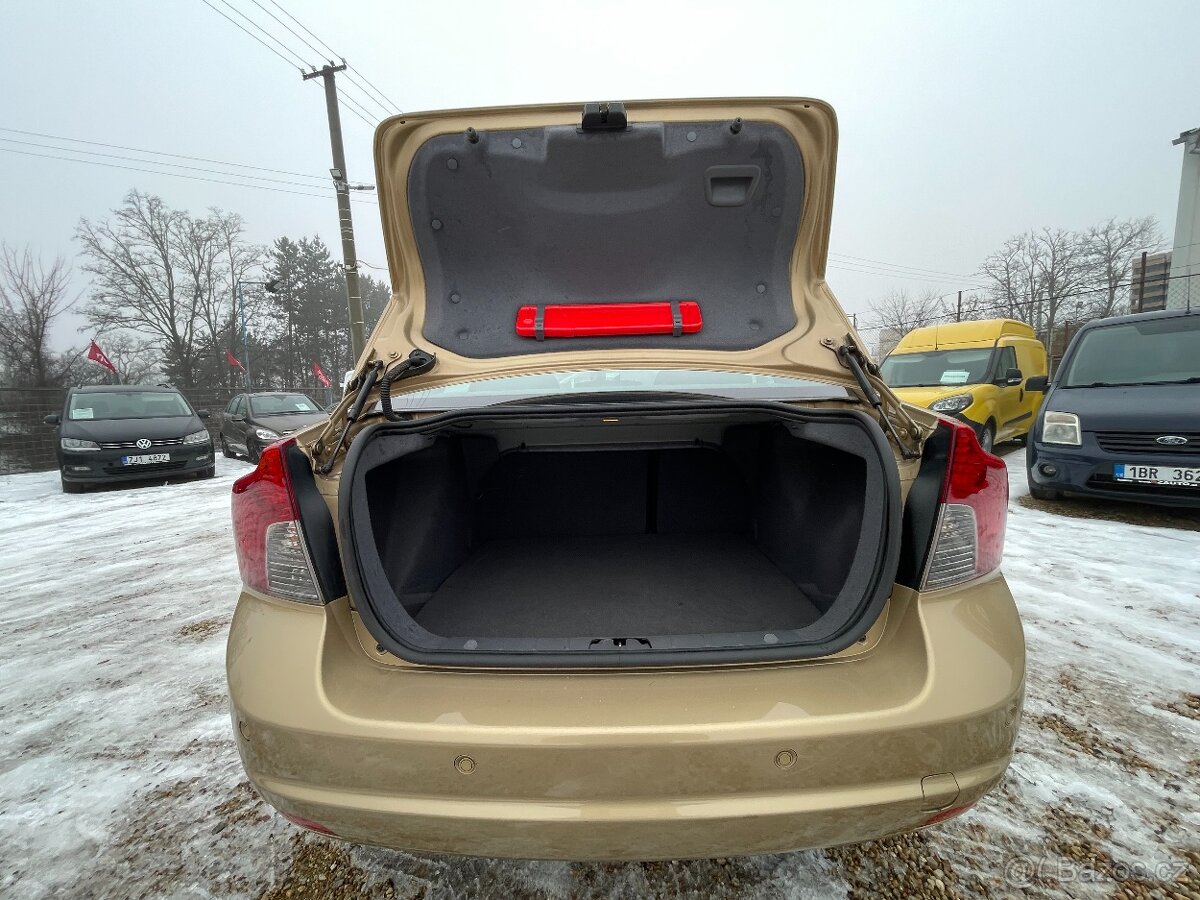 Volvo S40, 1.8i 92kW46tisKMPRAV.SERVIS - 14