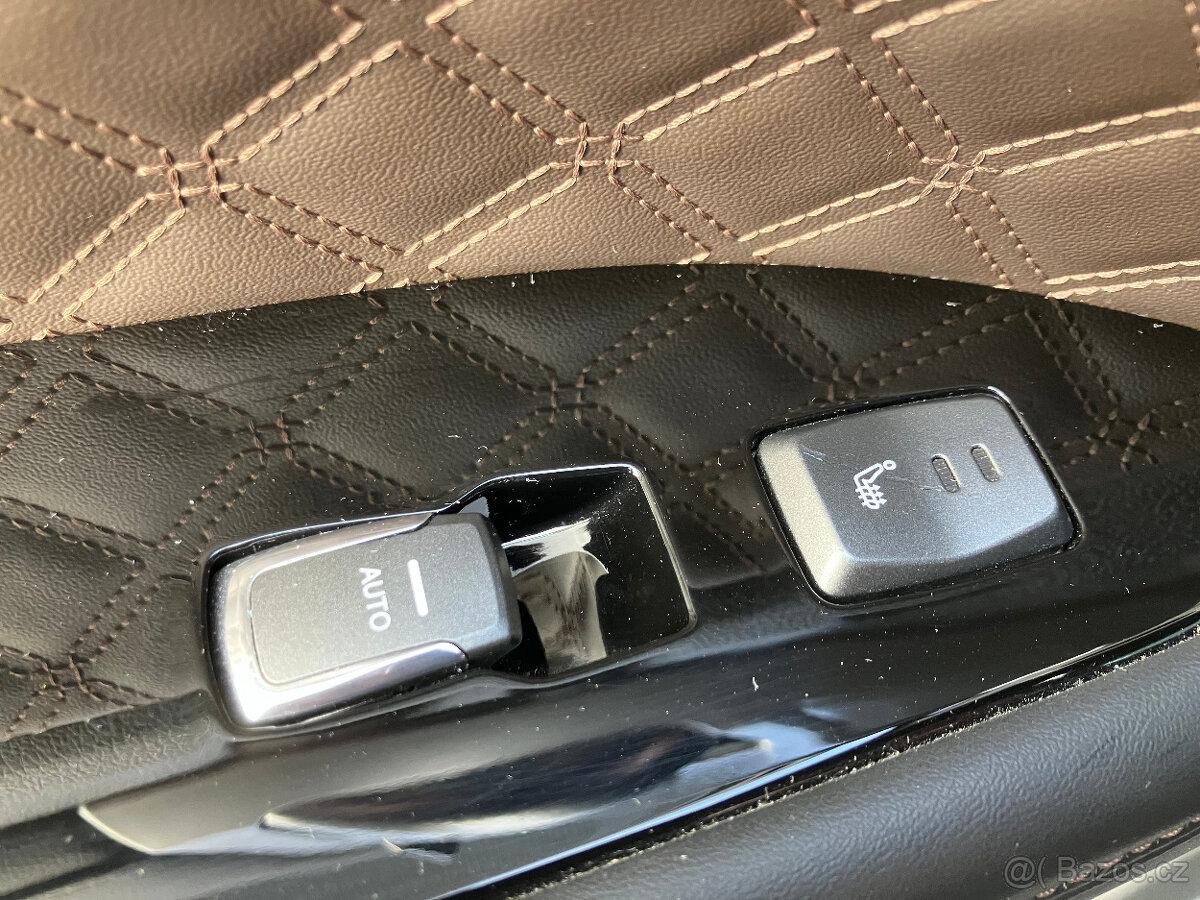 SSANGYONG REXTON 2,2D PREMIUM 4X4 - 14