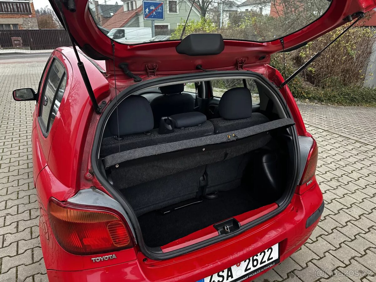 Toyota Yaris 1.0 VVT-i Klima Nová STK 5 dveří Rok 2005 - 14