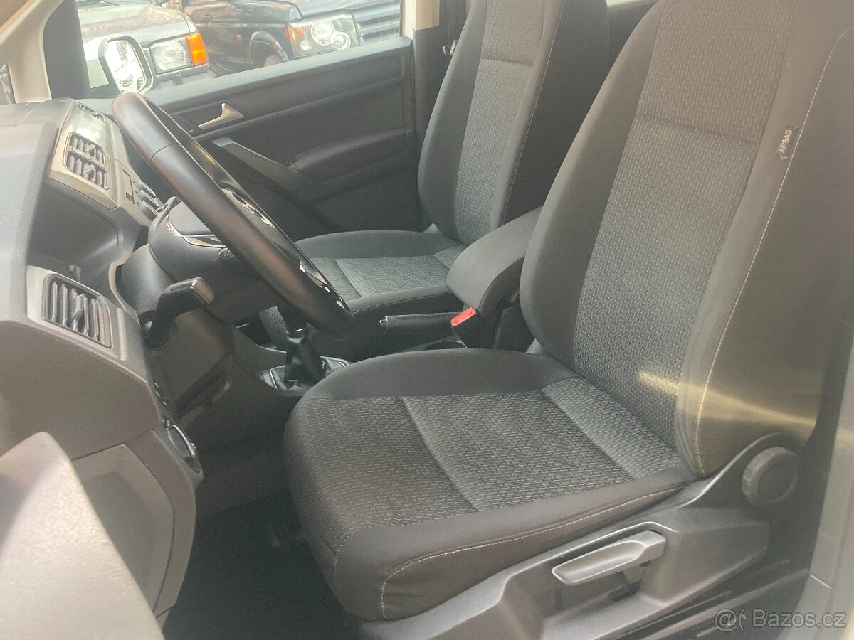 VOLKSWAGEN CADDY MAXI 1,4 Si 7míst 150k HIGHLINE - 14