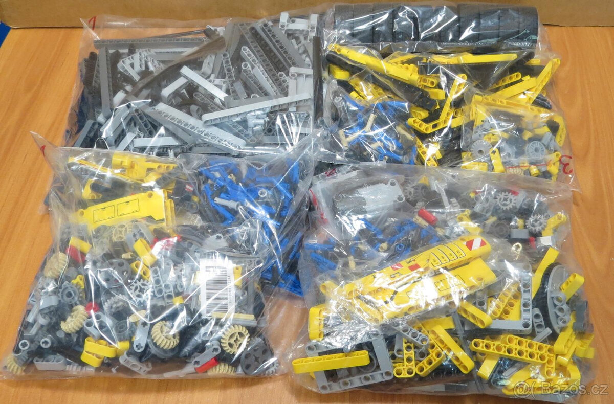 LEGO 42009 Mobilní jeřáb MK II - 14