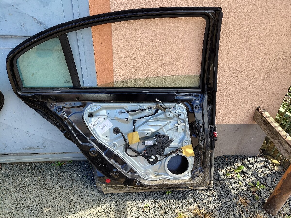 Dveře, kapota Superb I - 9910 a 9102 - 14