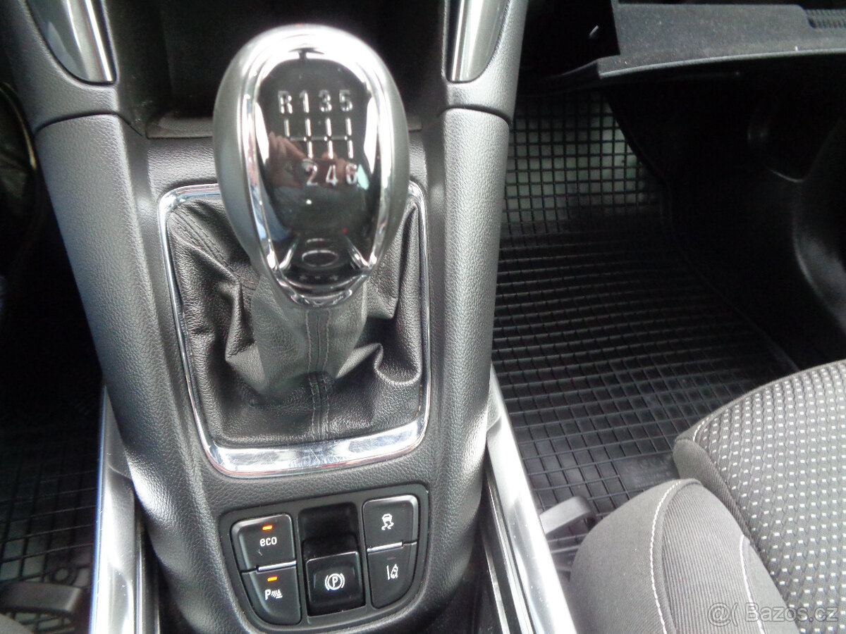 OPEL ZAFIRA 1.6 T 7 MÍST ,KOUPENO ČR,1.MAJITEL,SERVISKA - 14