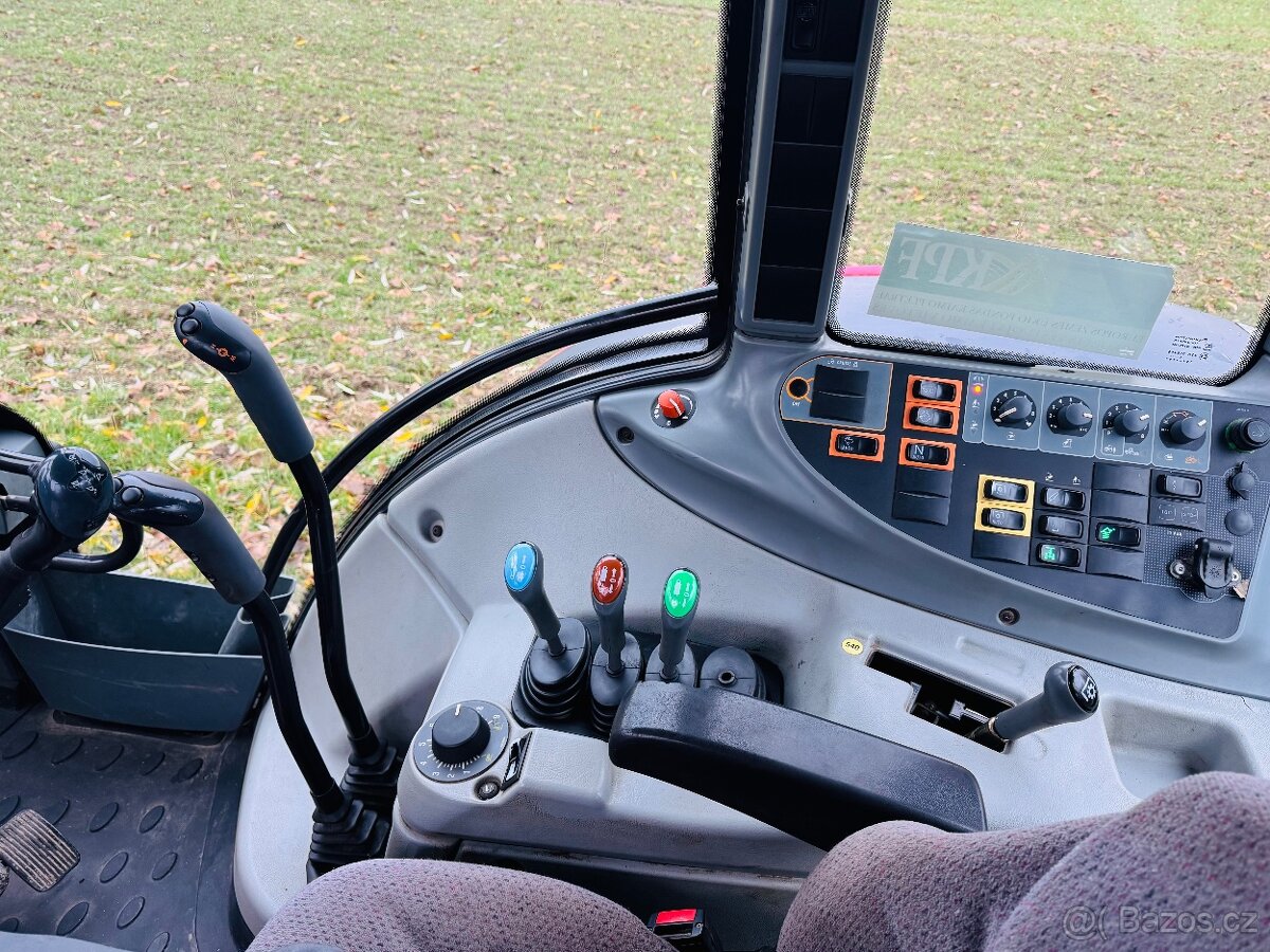 Valtra N123 + Quicke - 14