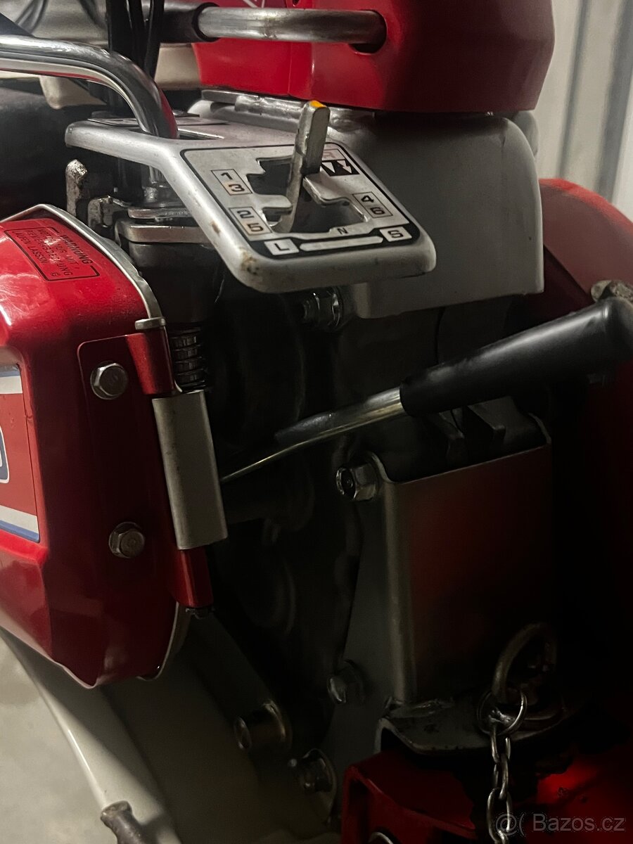 Honda víceúčelový malotraktor s lištovou sekačkou -zánovní - 14