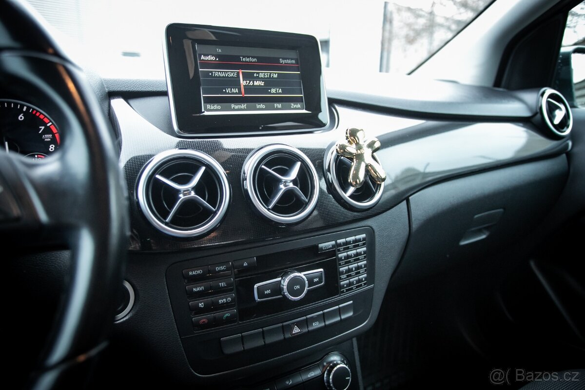 Mercedes-Benz B trieda 180, 90KW - 14