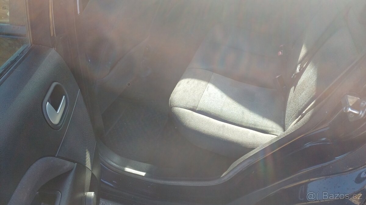 Ford Fiesta, 1.3 i - TOP stav - 14