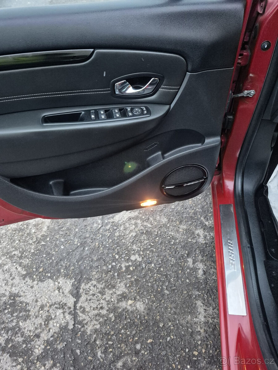 Prodám Renault Scenic 1.6dci 96kw rok 2013 - 14